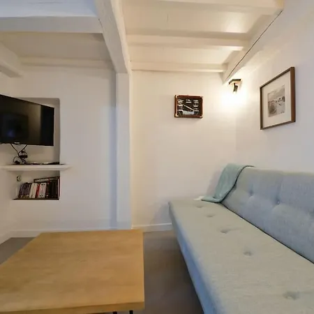 Le Petit Bateau - New Cosy/charming Studio/mezzanine For 3 - Ac/wifi Antibes