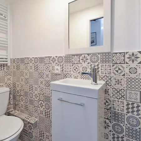 Apartmán Le Petit Bateau - New Cosy/charming Studio/mezzanine For 3 - Ac/wifi *