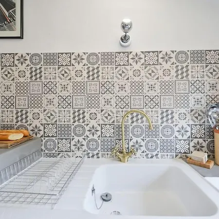 Le Petit Bateau - New Cosy/charming Studio/mezzanine For 3 - Ac/wifi Apartmán *