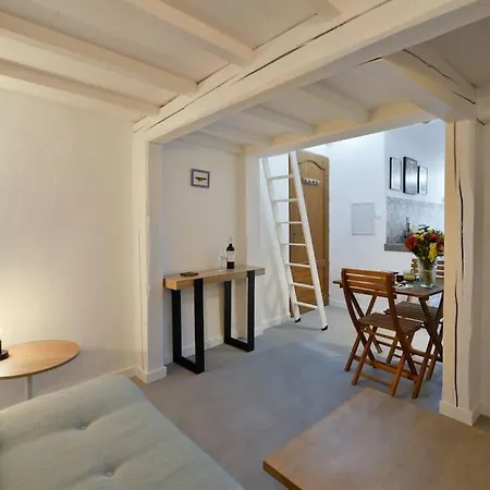 Le Petit Bateau - New Cosy/charming Studio/mezzanine For 3 - Ac/wifi *