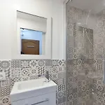 Le Petit Bateau - New Cosy/charming Studio/mezzanine For 3 - Ac/wifi *