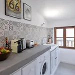 Le Petit Bateau - New Cosy/charming Studio/mezzanine For 3 - Ac/wifi * Antibes