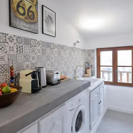 Le Petit Bateau - New Cosy/charming Studio/mezzanine For 3 - Ac/wifi * 앙티브