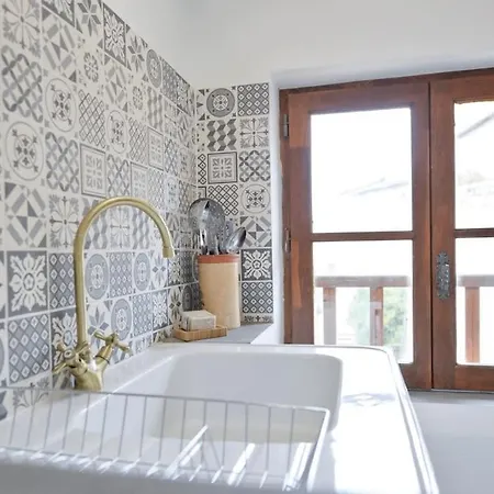 아파트 Le Petit Bateau - New Cosy/charming Studio/mezzanine For 3 - Ac/wifi 앙티브